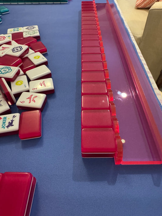 Luxe Acrylic Scalloped Mahjong Rack - Pink