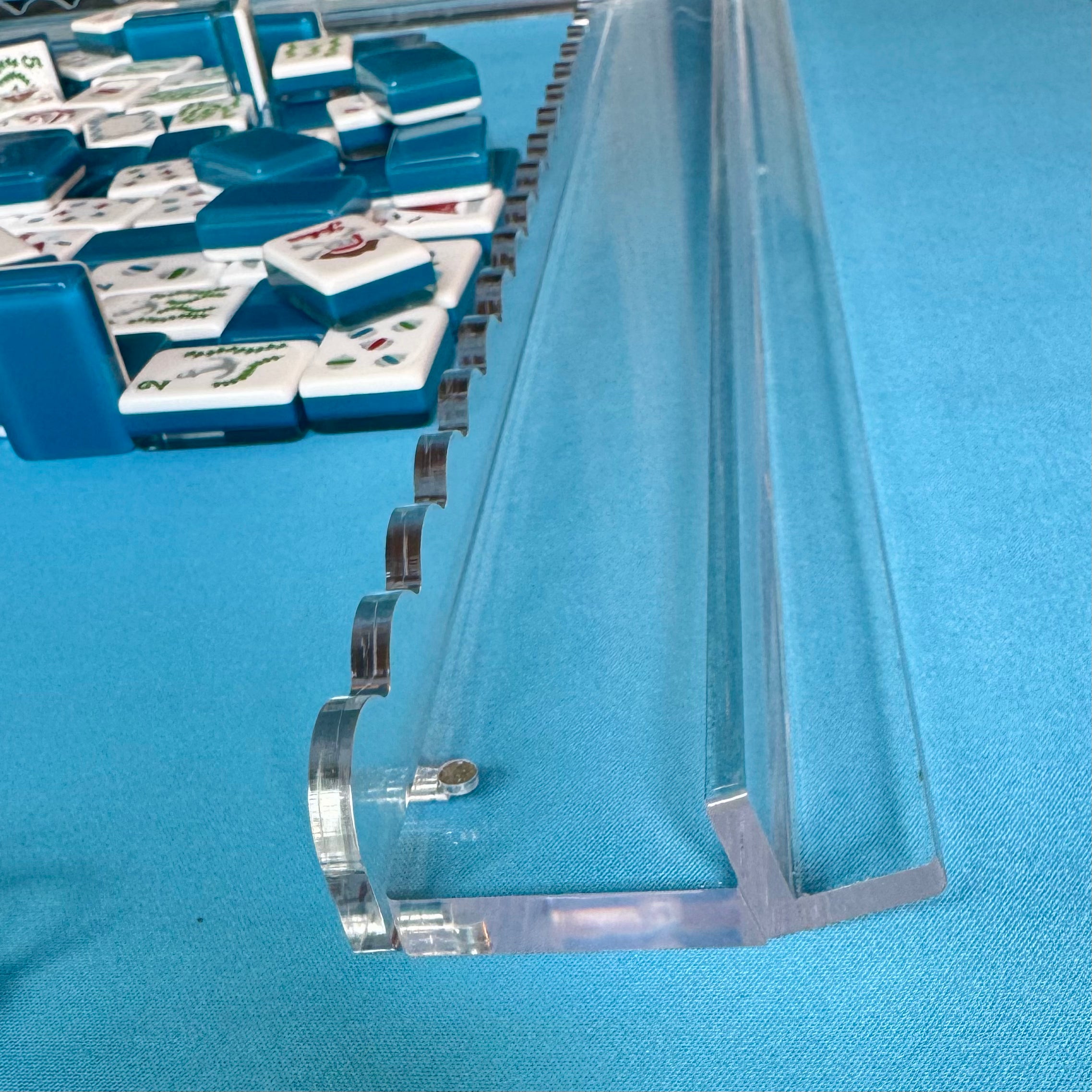 Luxe Acrylic Scalloped Mahjong Tile Rack Clear | Let's Mahj-On!